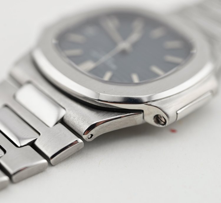 Patek Philippe Nautilus With Extract