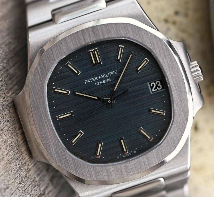 Patek Philippe Nautilus With Extract