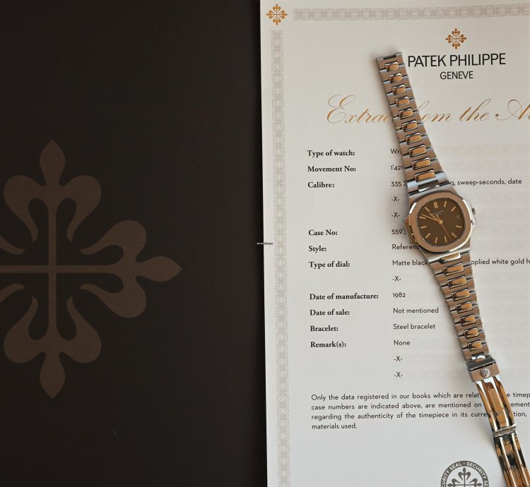 Patek Philippe Nautilus With Extract
