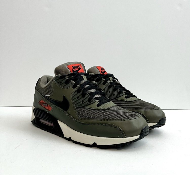2018 Nike Air Max 90 Essential Olive Green Super Rare Sz 9 5