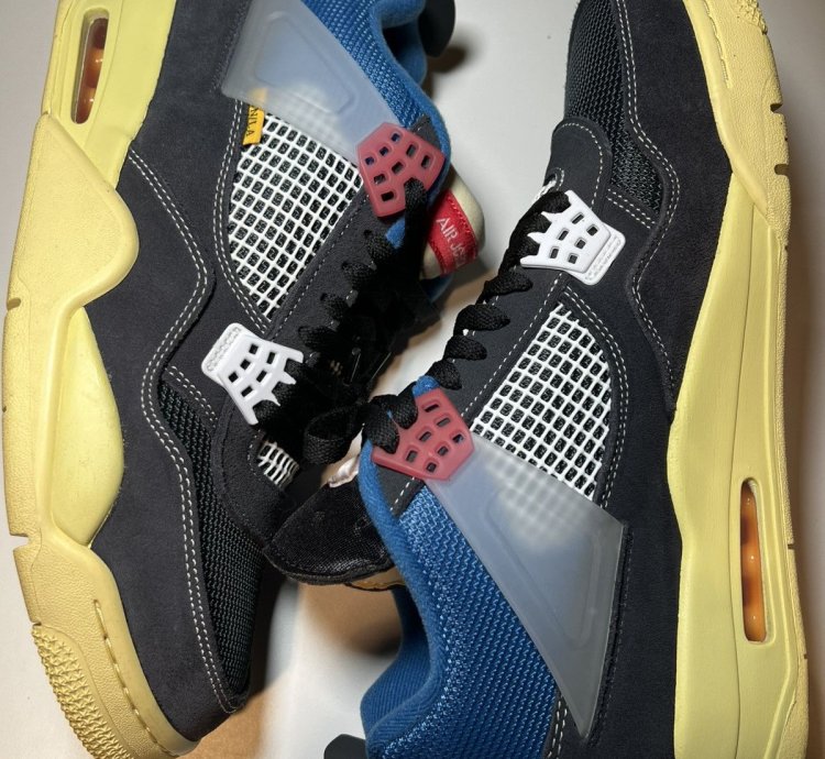 Jordan 4 Union Black Noir