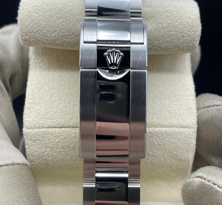 Rolex Daytona Panda Unworn