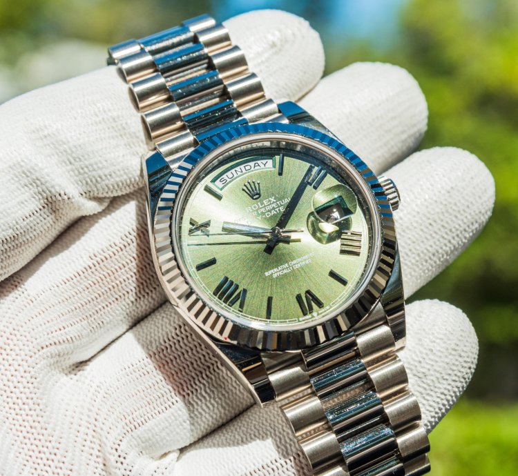 Rolex Day-date 40 White Gold - Olive Green Dial