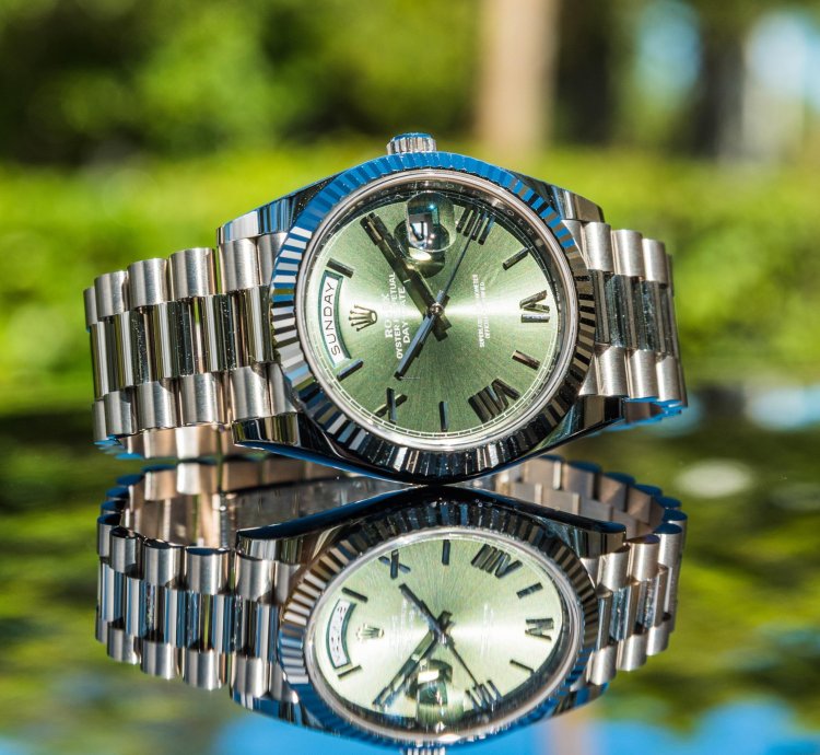 Rolex Day-date 40 White Gold - Olive Green Dial
