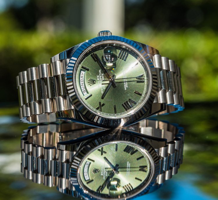 Rolex Day-date 40 White Gold - Olive Green Dial