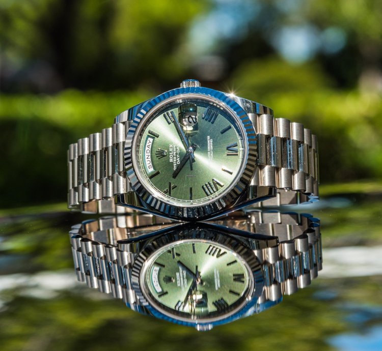 Rolex Day-date 40 White Gold - Olive Green Dial