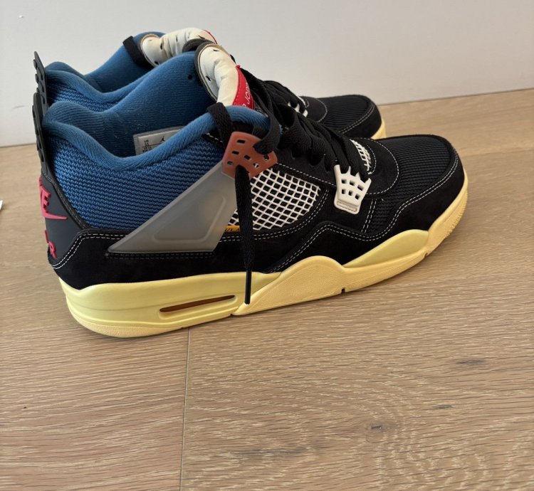 Jordan 4 Union Off Noir