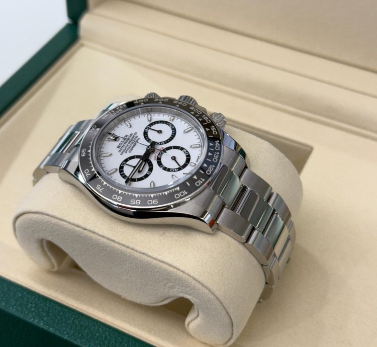 Rolex Daytona Panda White Nuovo 2025 Aprile New Model Full Set Con Documenti Scatola Rolex