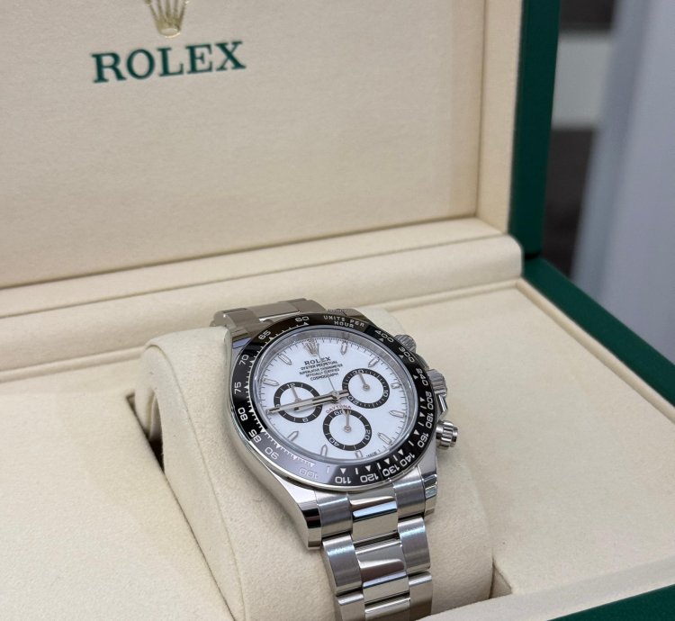 Rolex Daytona Panda White Nuovo 2025 Aprile New Model Full Set Con Documenti Scatola Rolex