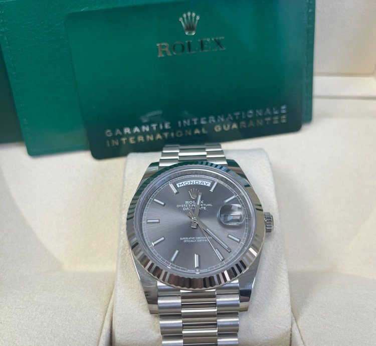 Rolex Day-date 40 White Gold - Slate Dial - Fluted Bezel - President Bracelet ref 228239