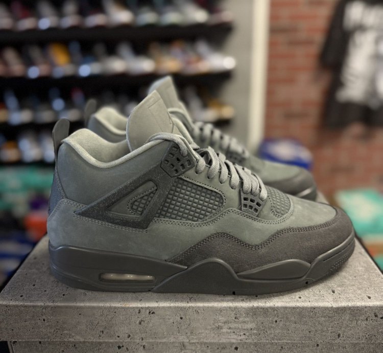 Jordan 4 Wet Cement fq7928-001 Size 12