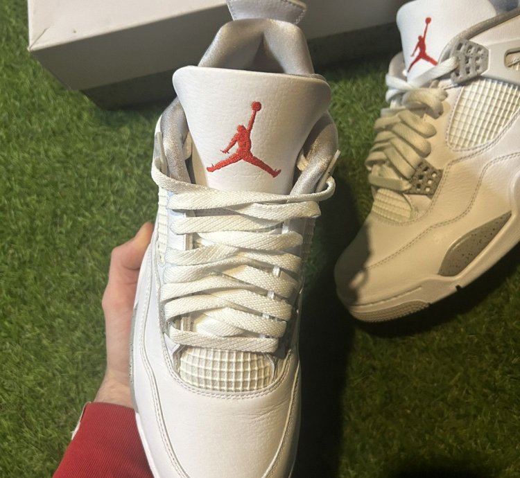 Jordan 4 White Oreo