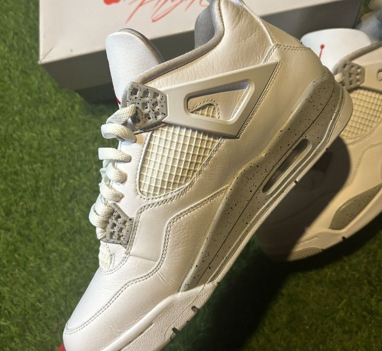 Jordan 4 White Oreo