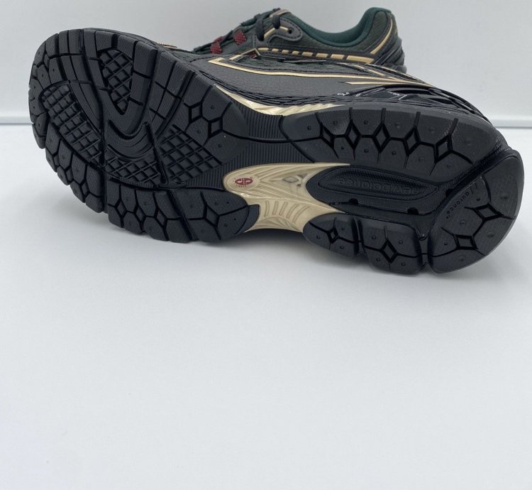 12 Kith For New Balance 1906r Black Green
