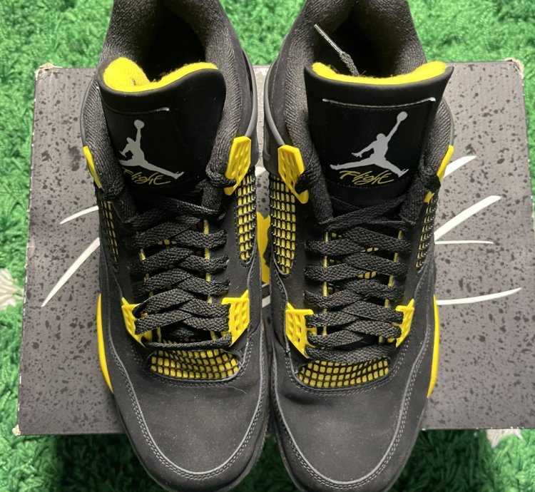 Jordan 4 Yellow Thunder