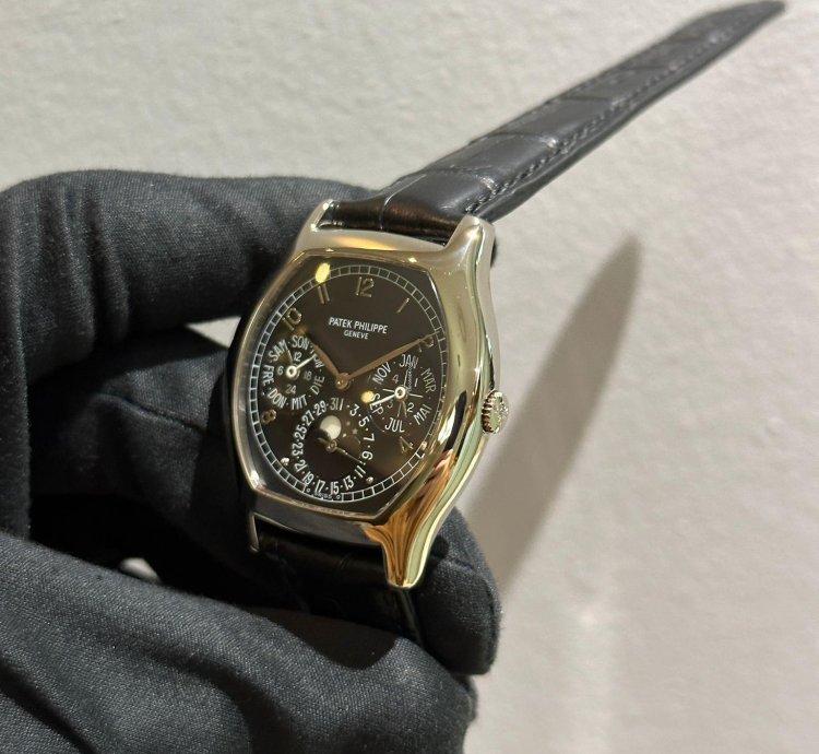 Patek Philippe Perpetual Calendar 18k