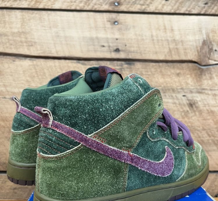 Nike Sb Dunk High Premium Skunk 4 20 Size 313171-300