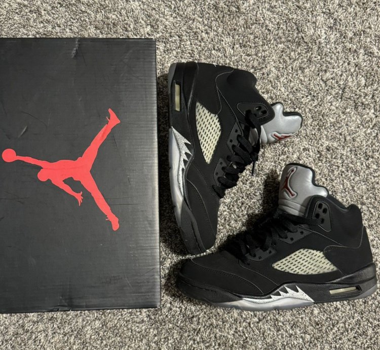 Jordan 5 Black Metallic 2016