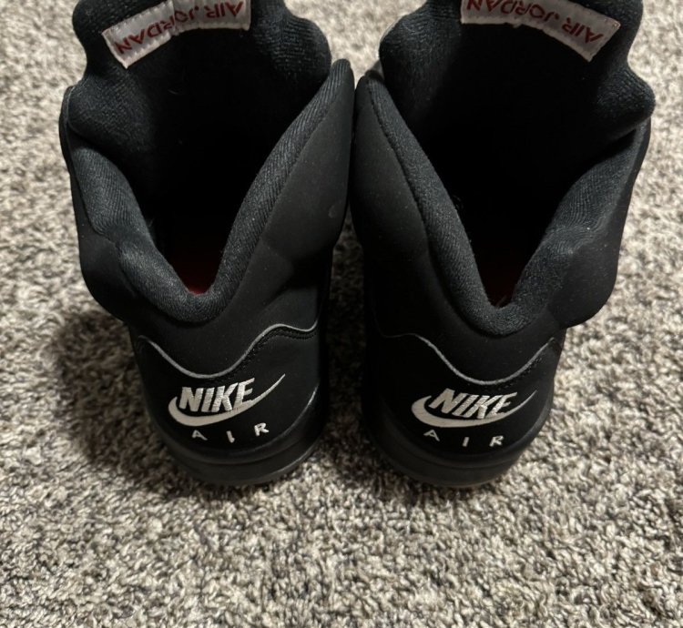 Jordan 5 Black Metallic 2016