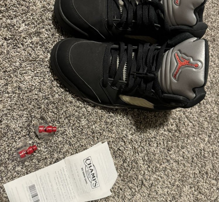 Jordan 5 Black Metallic 2016