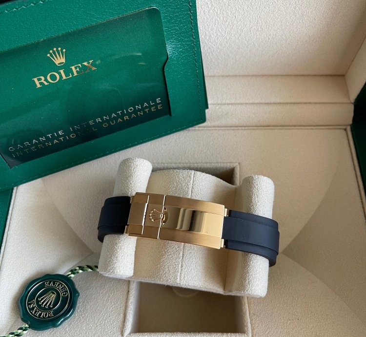 Rolex Daytona Pikachu 116518ln New