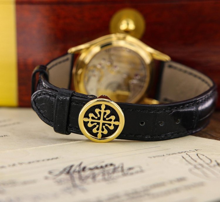 Patek Philippe Perpetual Calendar 18kt Yellow Gold Ref 3940 Full Set 1997
