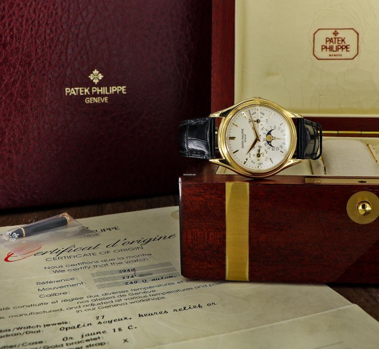 Patek Philippe Perpetual Calendar 18kt Yellow Gold Ref 3940 Full Set 1997