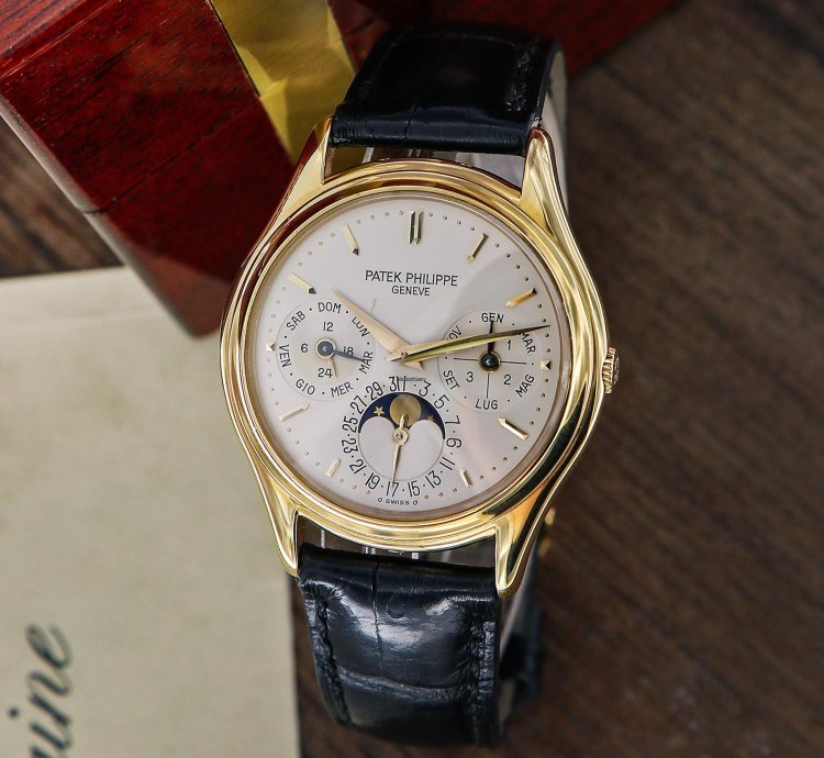 Patek Philippe Perpetual Calendar 18kt Yellow Gold Ref 3940 Full Set 1997