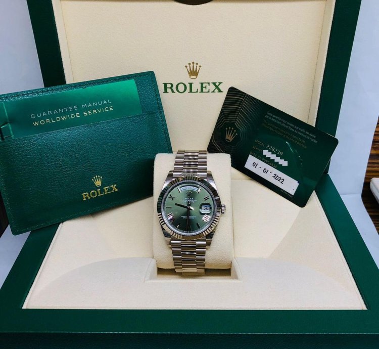 Rolex Day-date 40 White Gold Green Roman Dial 40mm