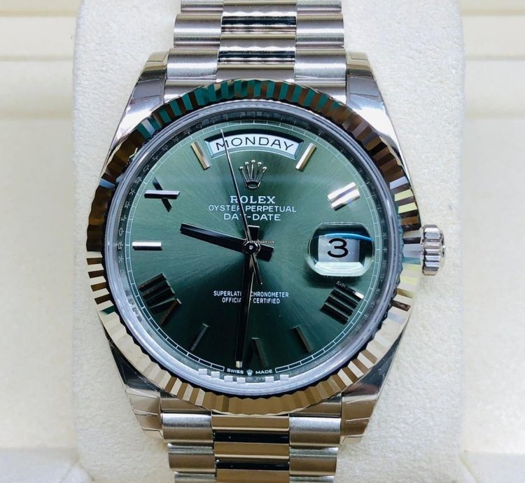 Rolex Day-date 40 White Gold Green Roman Dial 40mm