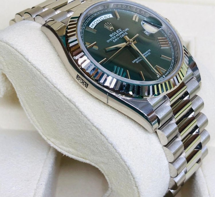 Rolex Day-date 40 White Gold Green Roman Dial 40mm