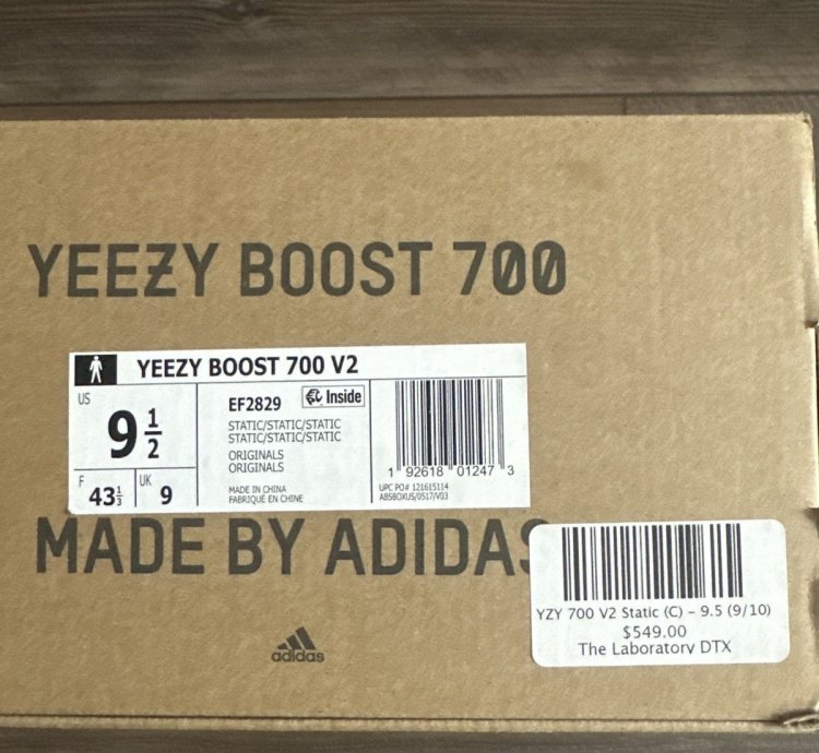 2018 Yeezy Boost 700 V2 Static - Pair 1st Batch Yzy