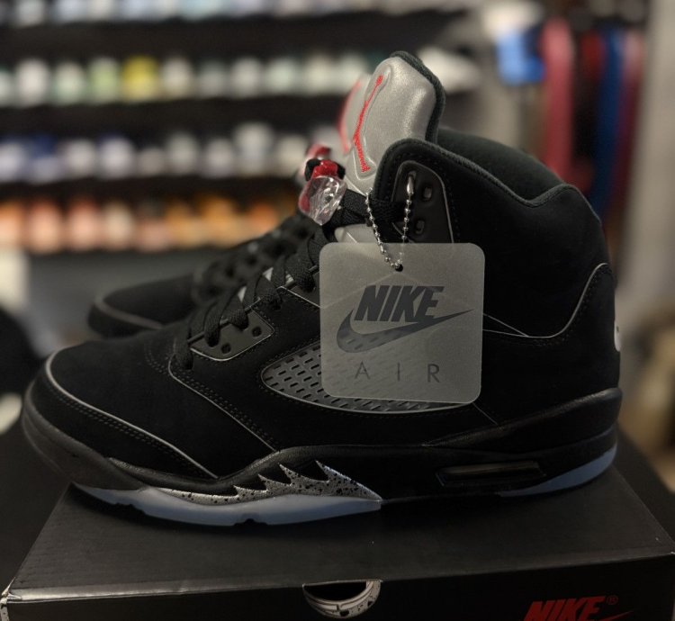 Jordan 5 Black Metallic Size 10 5 Pre Owned