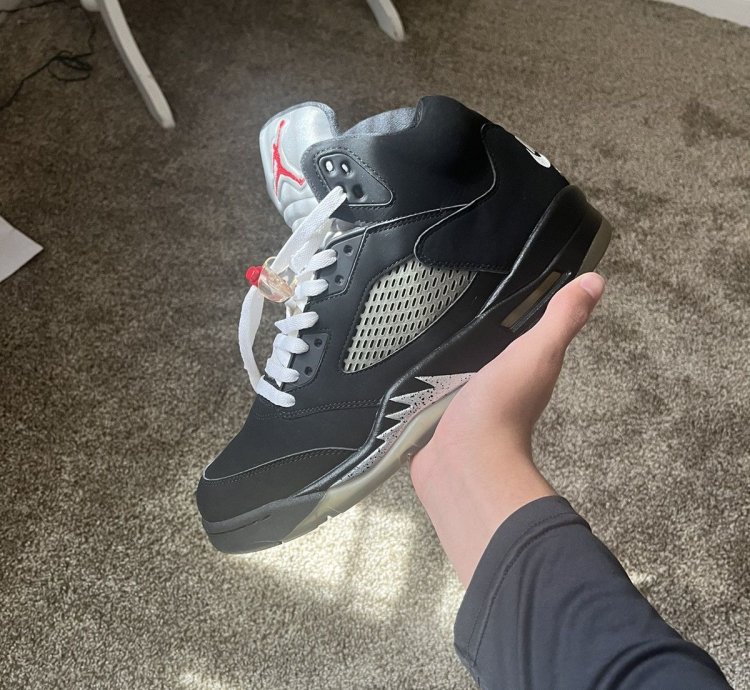 Jordan 5 Black Mettalic