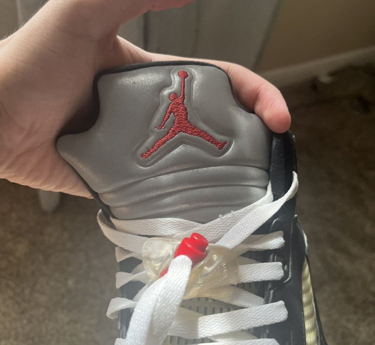 Jordan 5 Black Mettalic