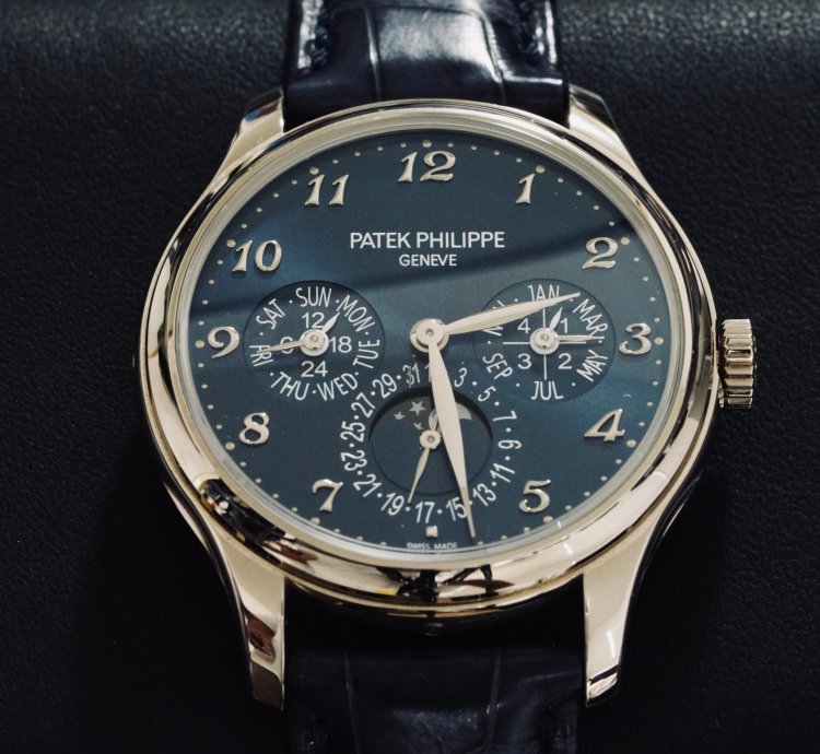 Patek Philippe Perpetual Calendar 2021 With Box Papers Travel Winder