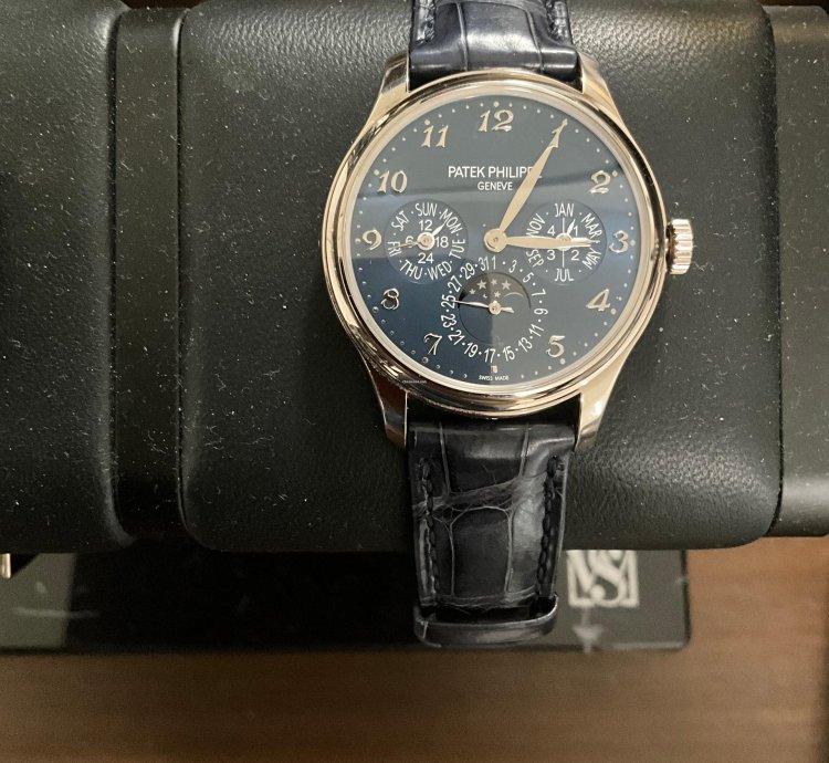 Patek Philippe Perpetual Calendar 2021 With Box Papers Travel Winder