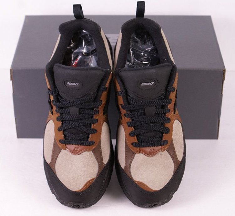 2022 The Basement New Balance 2002r Earth Brown Black