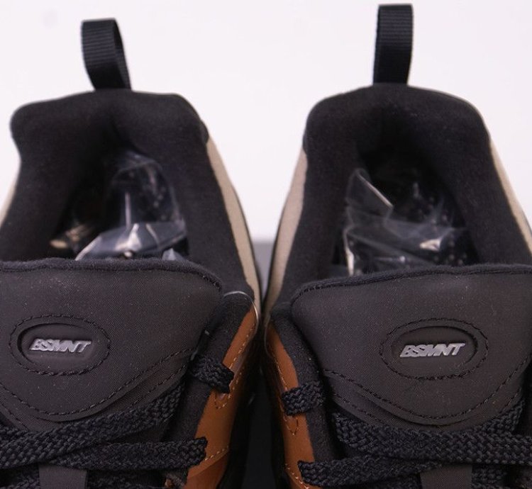 2022 The Basement New Balance 2002r Earth Brown Black