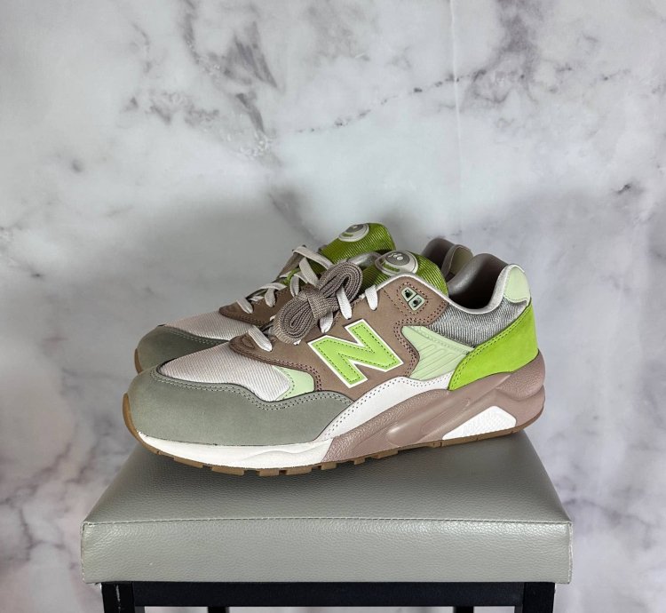 580 Cream Green