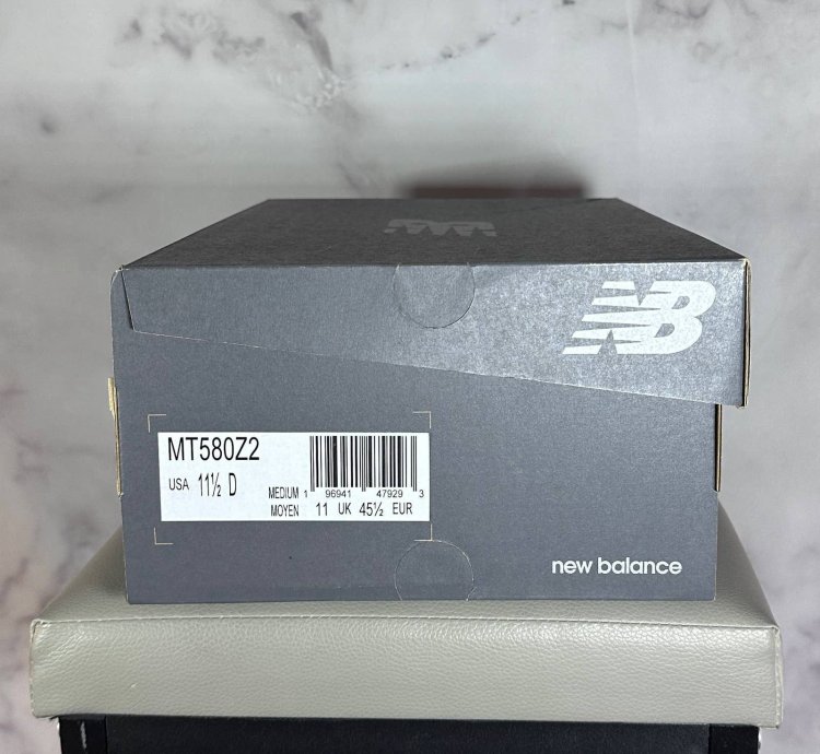 580 Cream Green