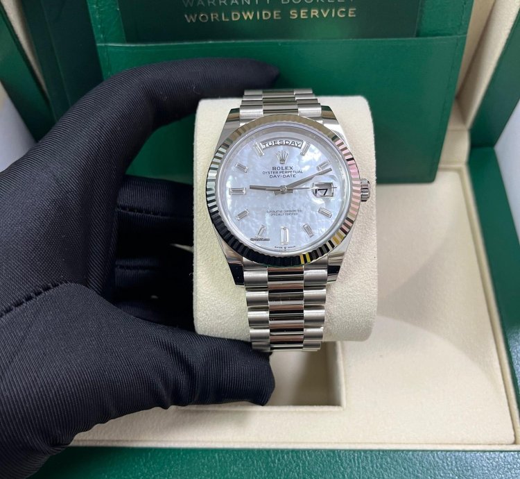 Rolex Day-date 40 White Gold Mother Of Pearl Diamond Dial 228239
