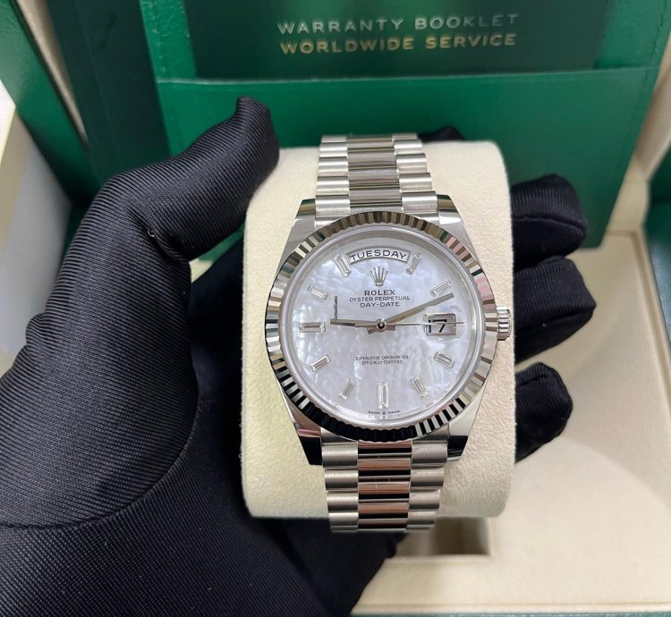Rolex Day-date 40 White Gold Mother Of Pearl Diamond Dial 228239
