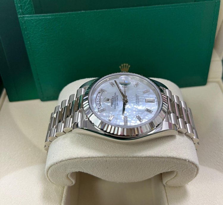 Rolex Day-date 40 White Gold Mother Of Pearl Diamond Dial 228239