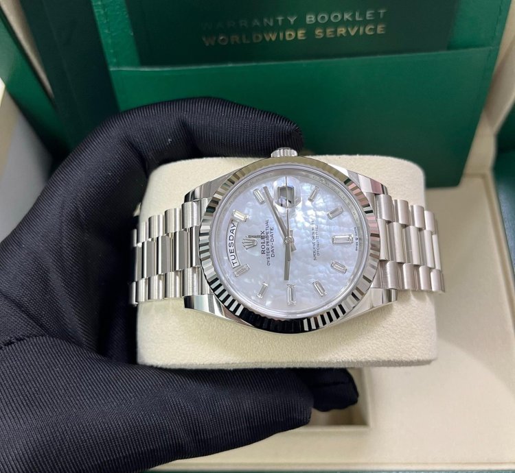 Rolex Day-date 40 White Gold Mother Of Pearl Diamond Dial 228239