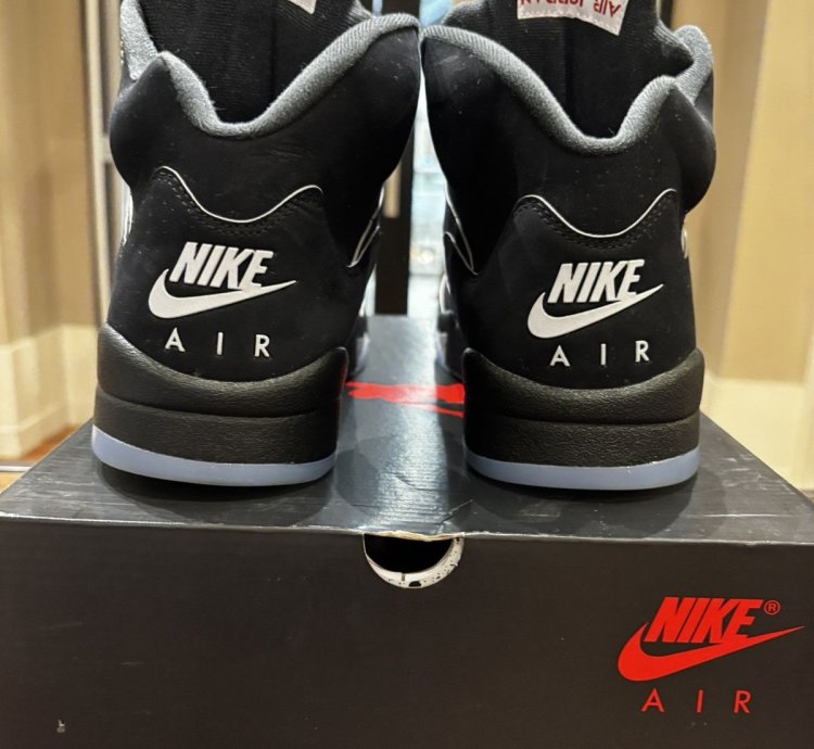 Jordan 5 High Black Metallic