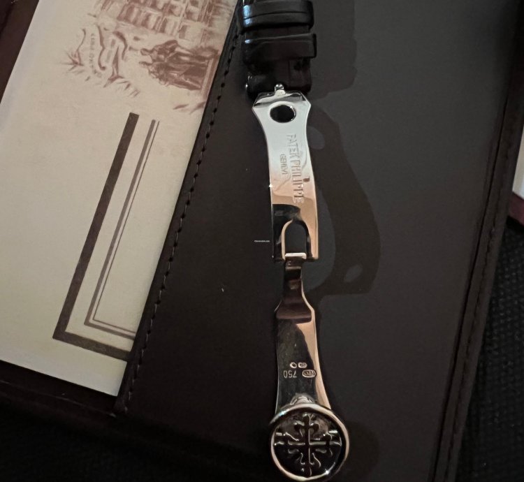 Patek Philippe Perpetual Calendar 3940g - Perpetual Calendar White Roman Dial 18k White Gold Rare Excellent With Pp Watch Winder Wallet Archive Extract