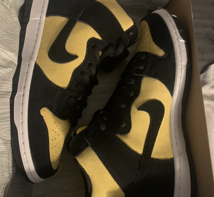 Nike Sb Dunk High Reverse Golden Rods