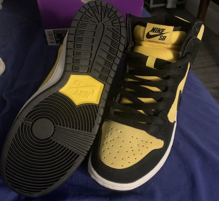 Nike Sb Dunk High Reverse Golden Rods