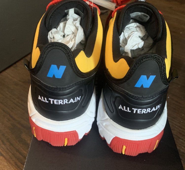 801 Gore-tex The Apartment Toucan